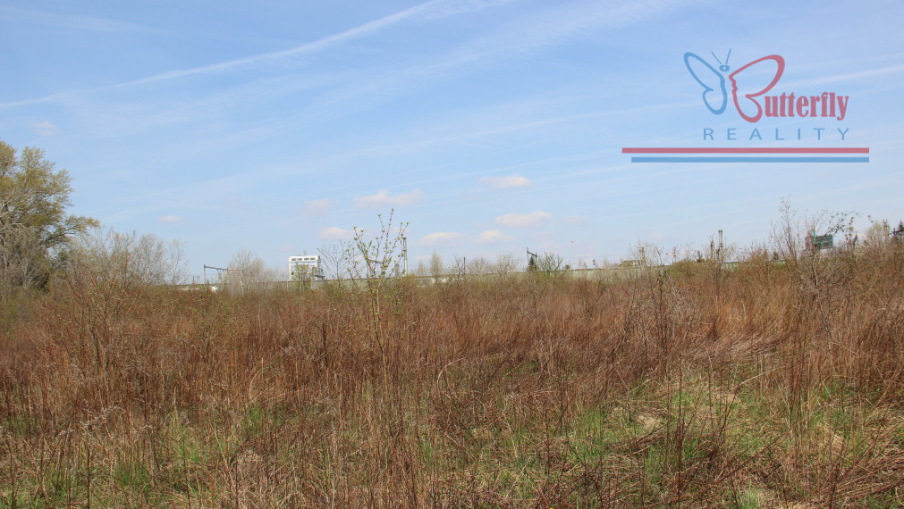 P R E D A J  POZEMOK  V BRATISLAVE V RUŽINOVE NA JASTRABEJ ULICI