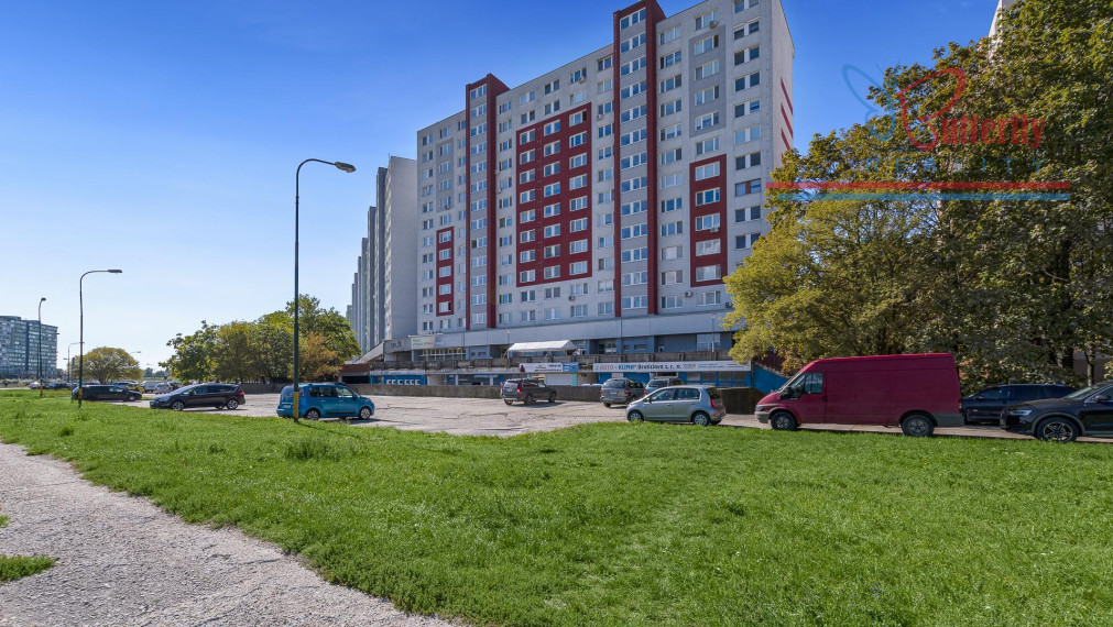 P R E N Á J O M  1-izbový byt na Beňadickej ulici