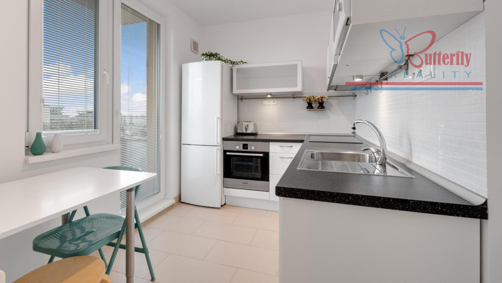 P R E N Á J O M  2 izb byt v srdci Ružinova na Štrkovci