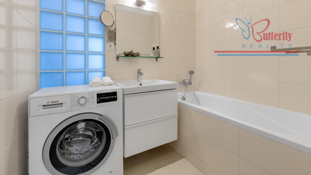 P R E N Á J O M  2 izb byt v srdci Ružinova na Štrkovci