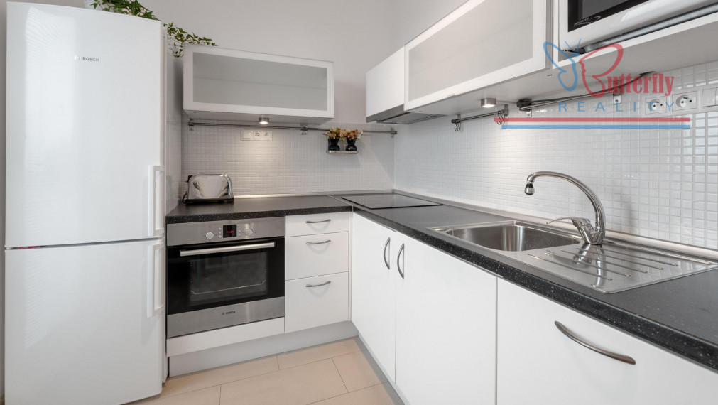 P R E N Á J O M  2 izb byt v srdci Ružinova na Štrkovci