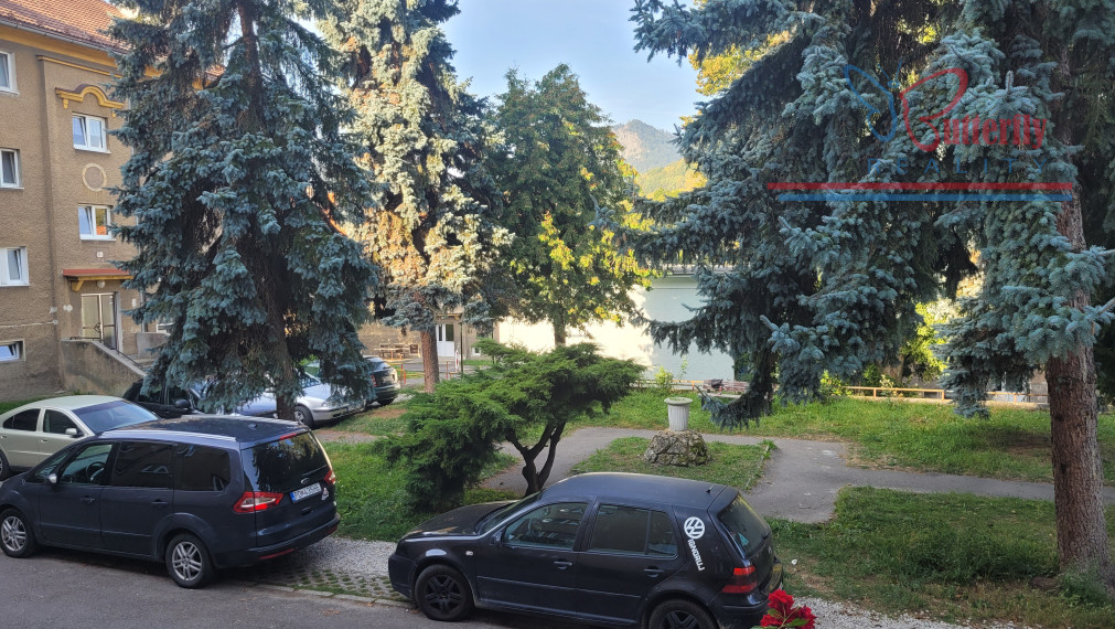 PREDAJ 3 izbový byt, 76,5 m2, Handlová, 29.augusta.