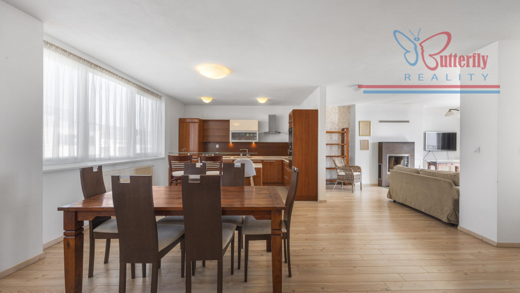 P R E N Á J O M  4-izb mezonet s krbom