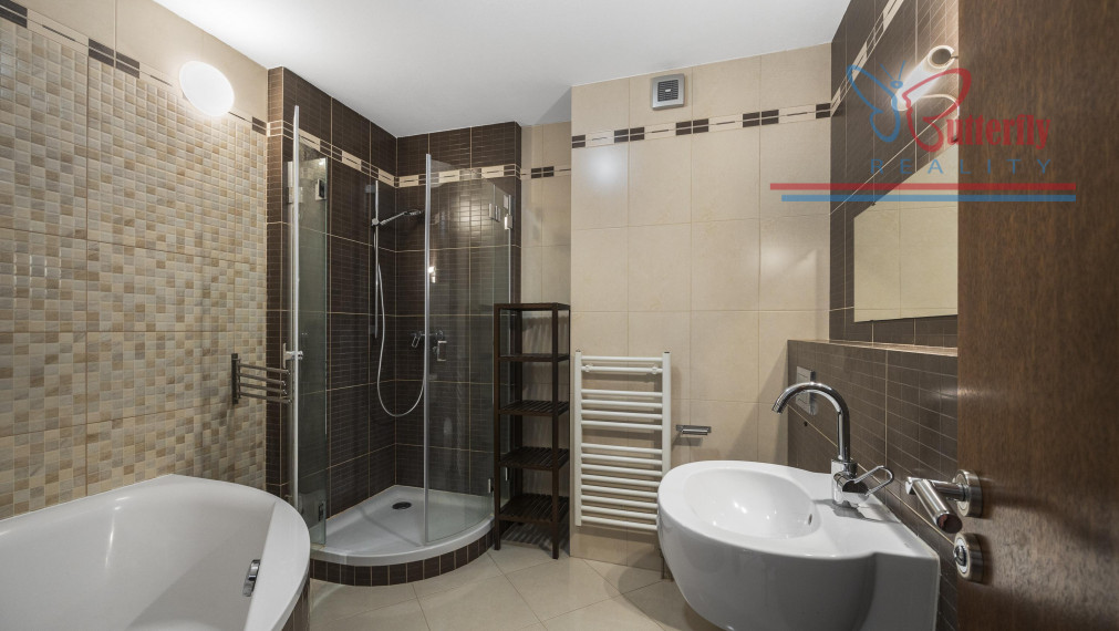 P R E N Á J O M  4-izb mezonet s krbom