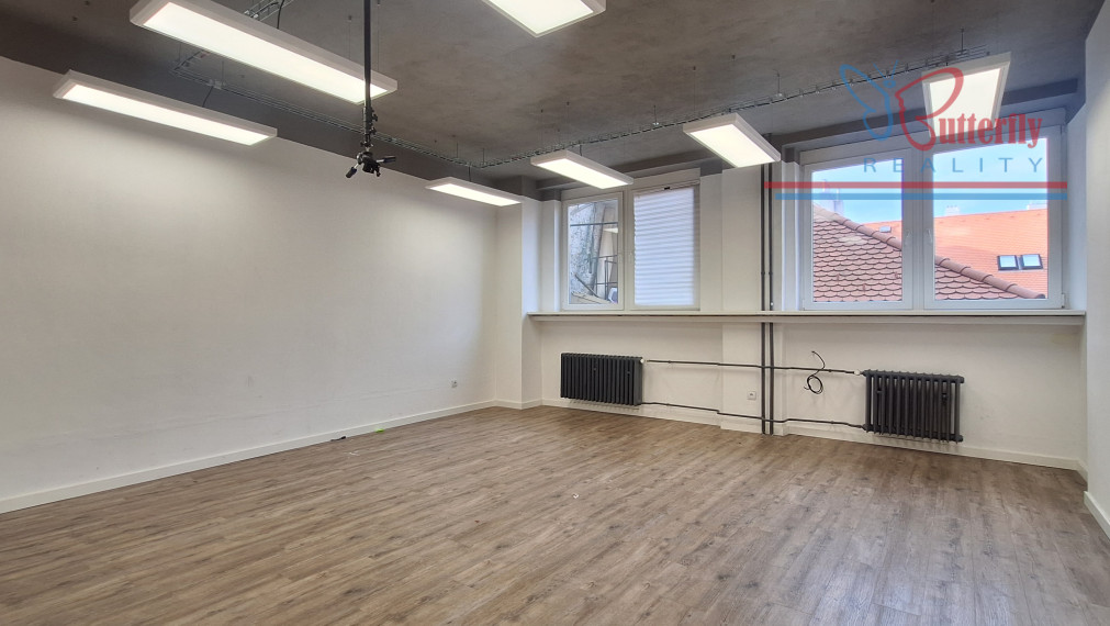 NA PRENÁJOM: kancelárske priestory od 35 m2 v centre mesta, Hviezdoslavovo nám.