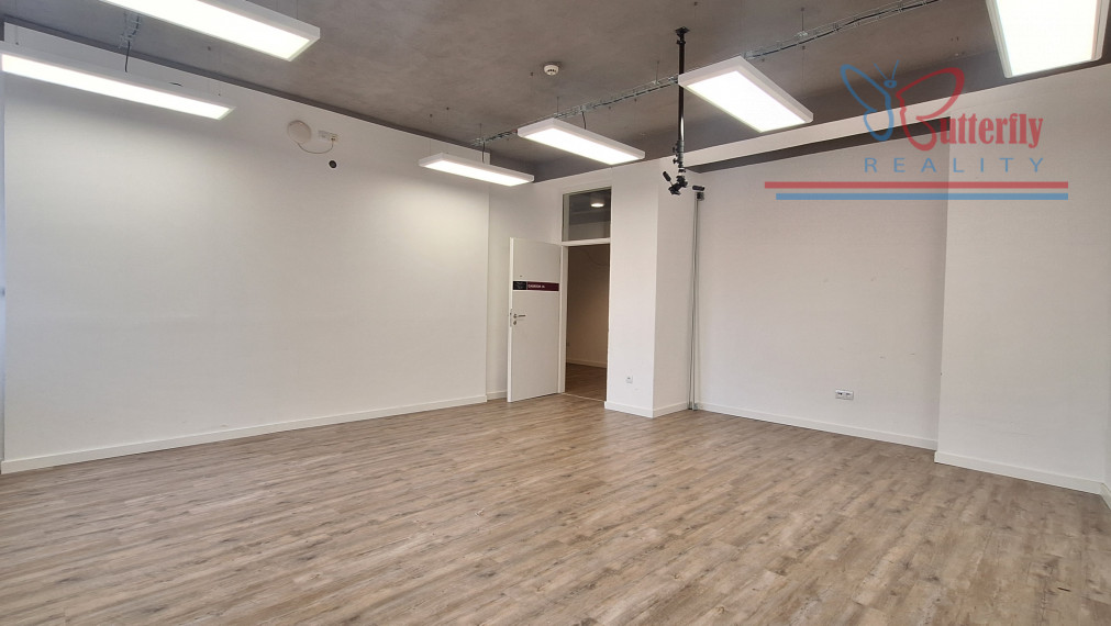 NA PRENÁJOM: kancelárske priestory od 35 m2 v centre mesta, Hviezdoslavovo nám.