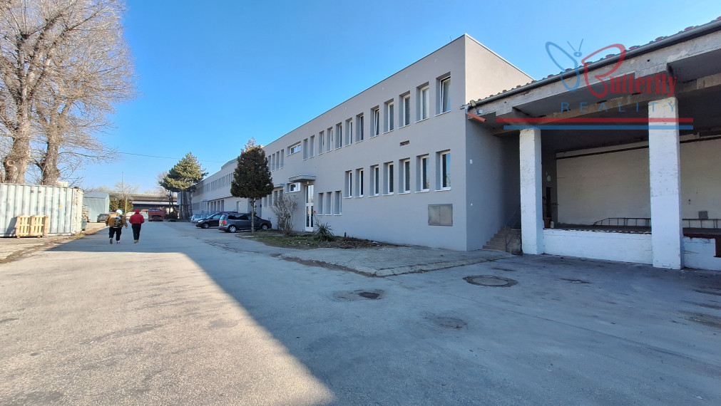 NA PRENÁJOM: sklady, kancelárie, spevnené plochy – Kopčianska ul.