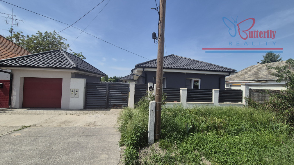 Predaj 4 izbový dom Kolárovo, Poľná 19