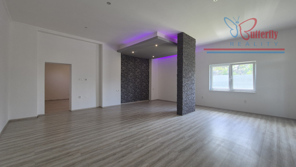 Predaj 4 izbový dom Kolárovo, Poľná 19