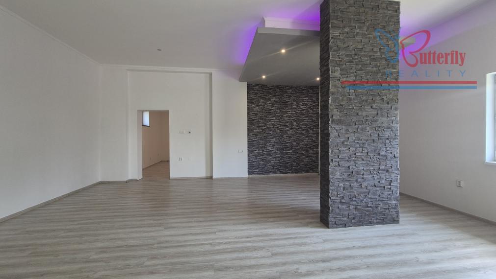 Predaj 4 izbový dom Kolárovo, Poľná 19