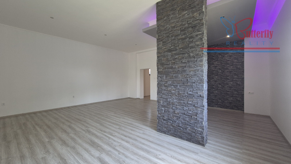 Predaj 4 izbový dom Kolárovo, Poľná 19