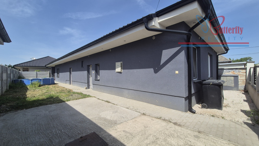 Predaj 4 izbový dom Kolárovo, Poľná 19