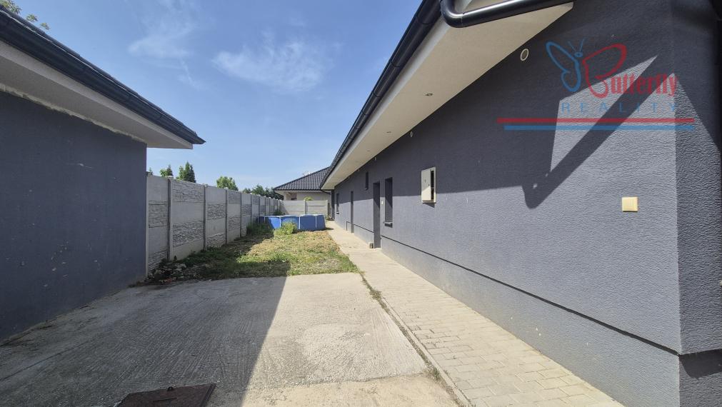 Predaj 4 izbový dom Kolárovo, Poľná 19