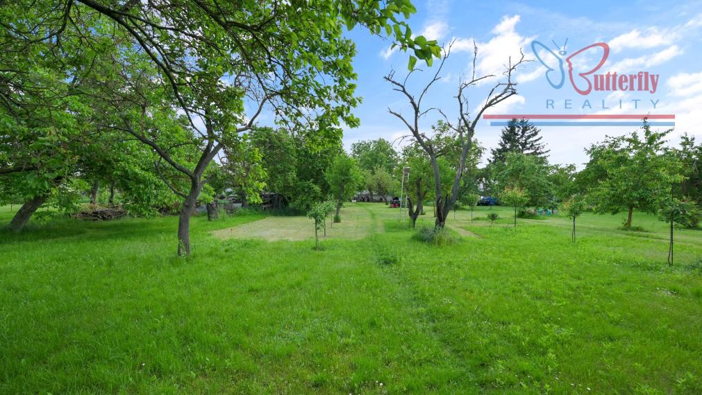 P R E D A J  POZEMOK  V TOMÁŠOVE NA TEHELNEJ ULICI