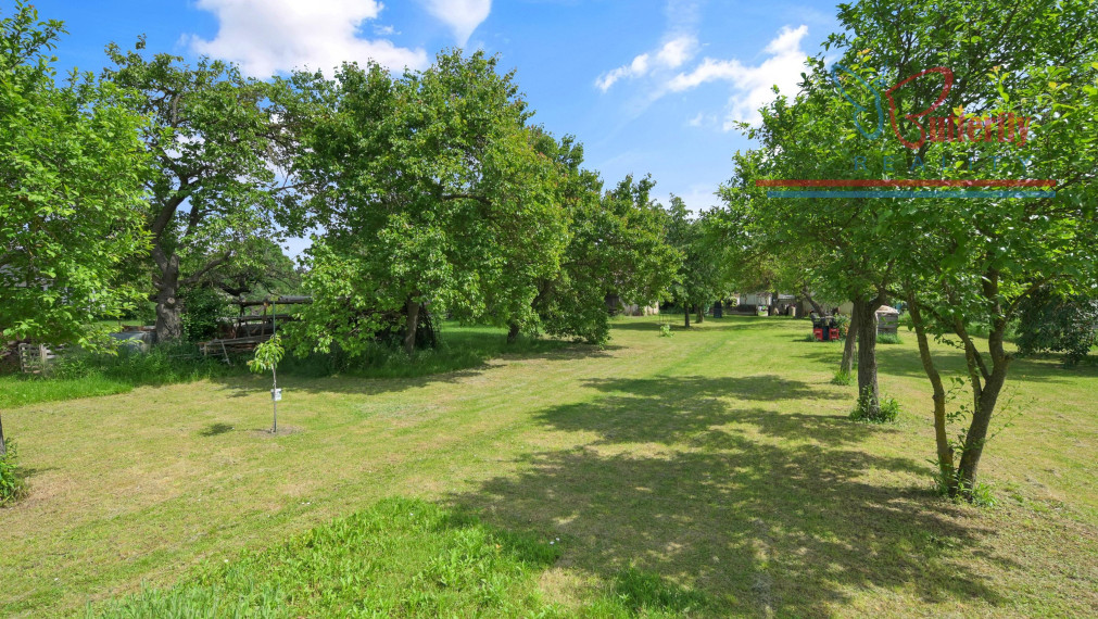 P R E D A J  POZEMOK  V TOMÁŠOVE NA TEHELNEJ ULICI