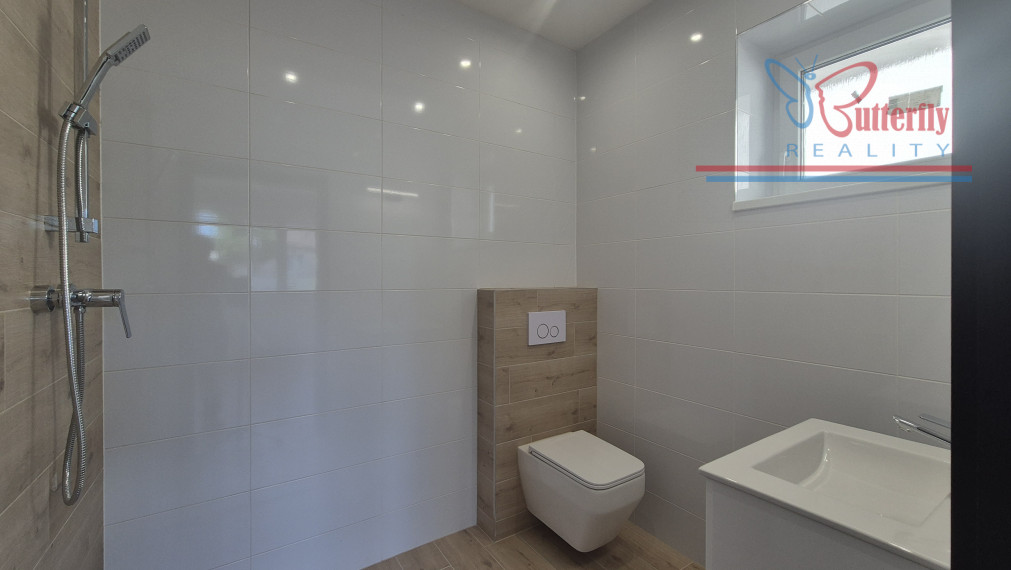 Predaj 4 izbový dom BUNGALOV v obci Dvory nad Žitavou