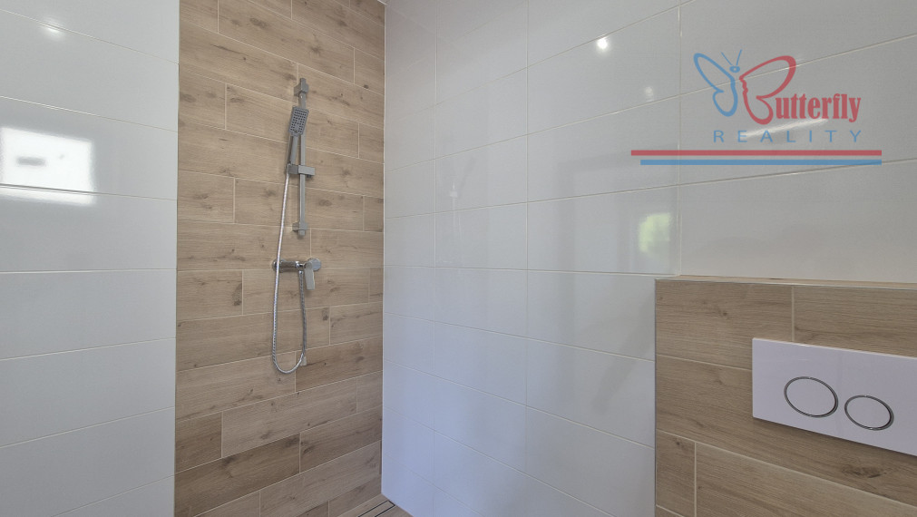 Predaj 4 izbový dom BUNGALOV v obci Dvory nad Žitavou