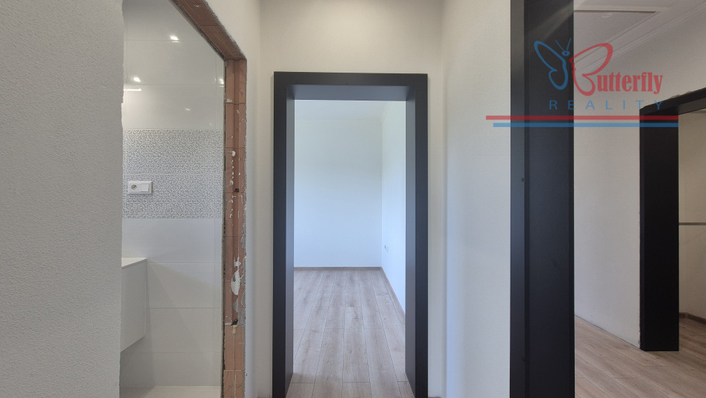 Predaj 4 izbový dom BUNGALOV v obci Dvory nad Žitavou