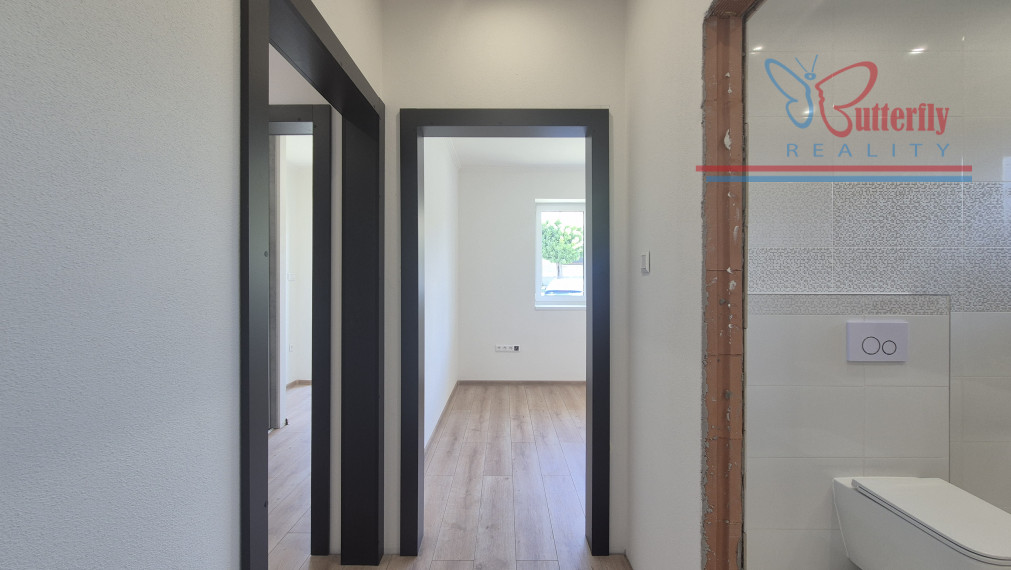 Predaj 4 izbový dom BUNGALOV v obci Dvory nad Žitavou