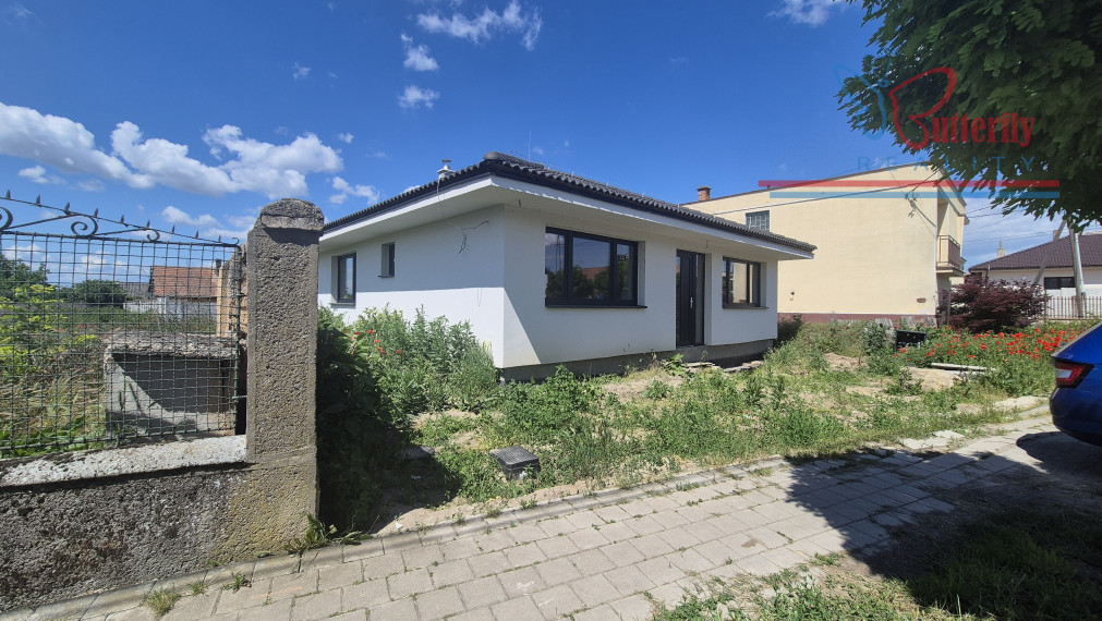 Predaj 4 izbový dom BUNGALOV v obci Dvory nad Žitavou