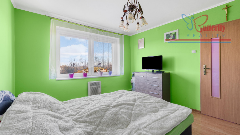 NA PREDAJ: 3 izb. byt so záhradkou, po rekonštrukcii, Lehnice