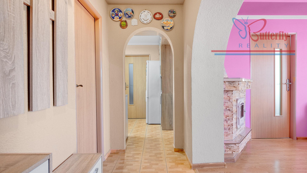 NA PREDAJ: 3 izb. byt so záhradkou, po rekonštrukcii, Lehnice