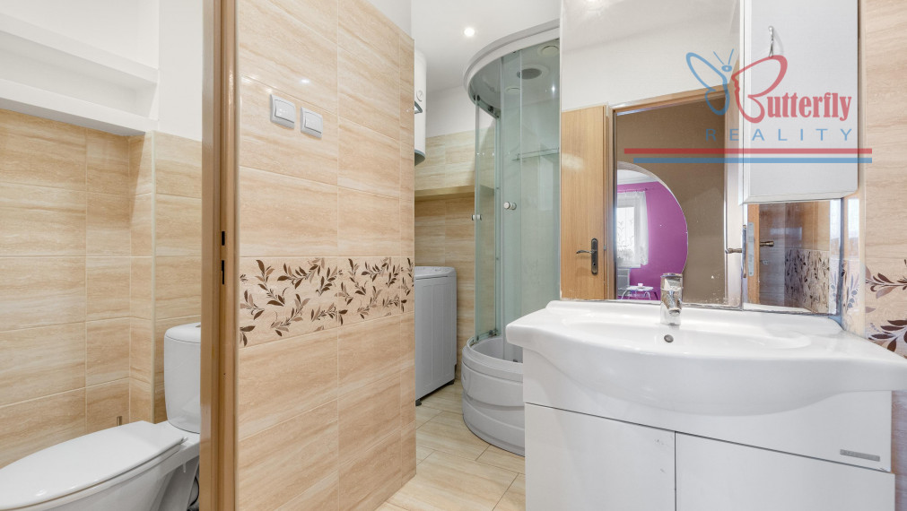 NA PREDAJ: 3 izb. byt so záhradkou, po rekonštrukcii, Lehnice