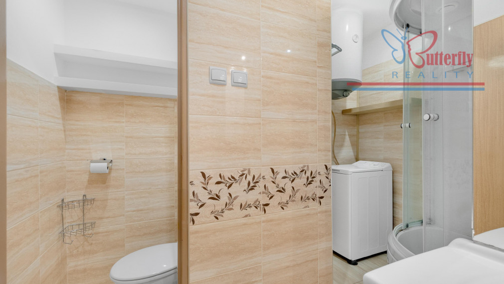 NA PREDAJ: 3 izb. byt so záhradkou, po rekonštrukcii, Lehnice