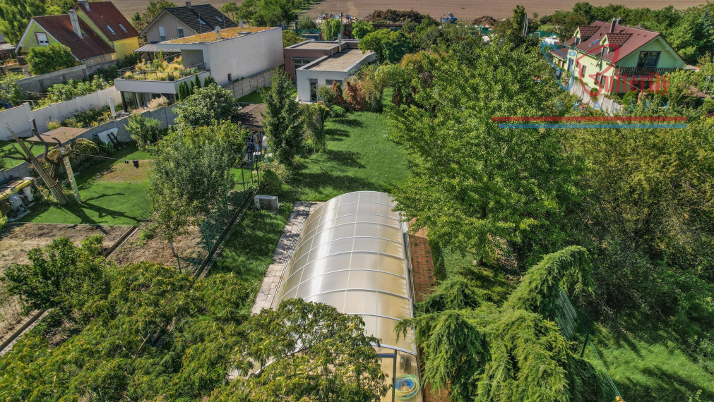 NA P R E D A J  POZEMOK  V JAROVCIACH NA TRNKOVEJ ULICI