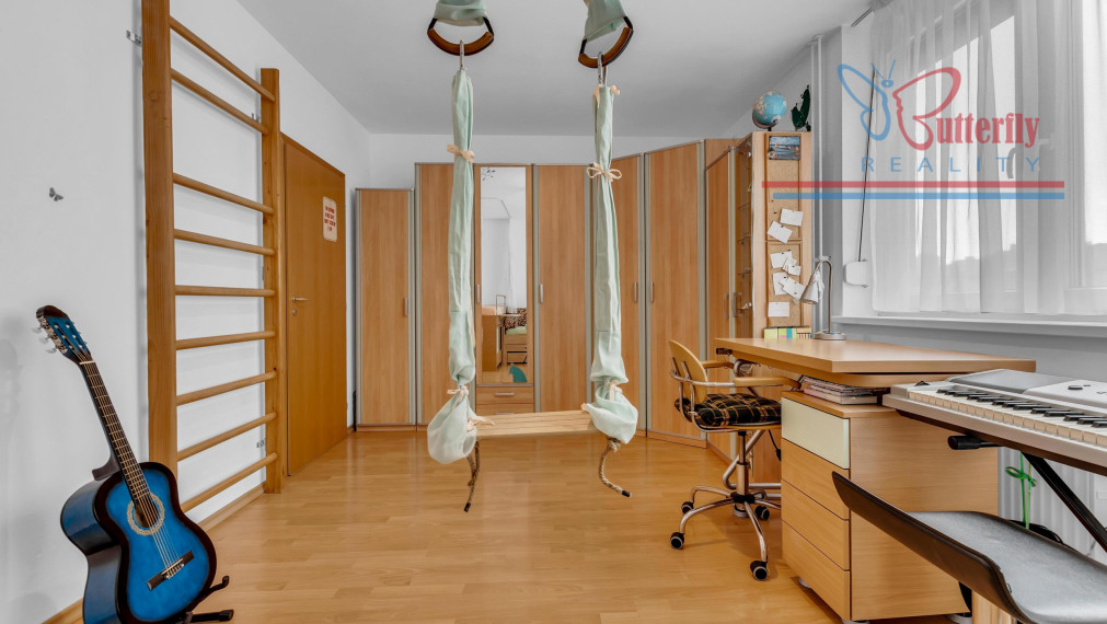 REZERVOVANÝ: 3 izb. byt s garážou, Špieszova ul., Karlova Ves