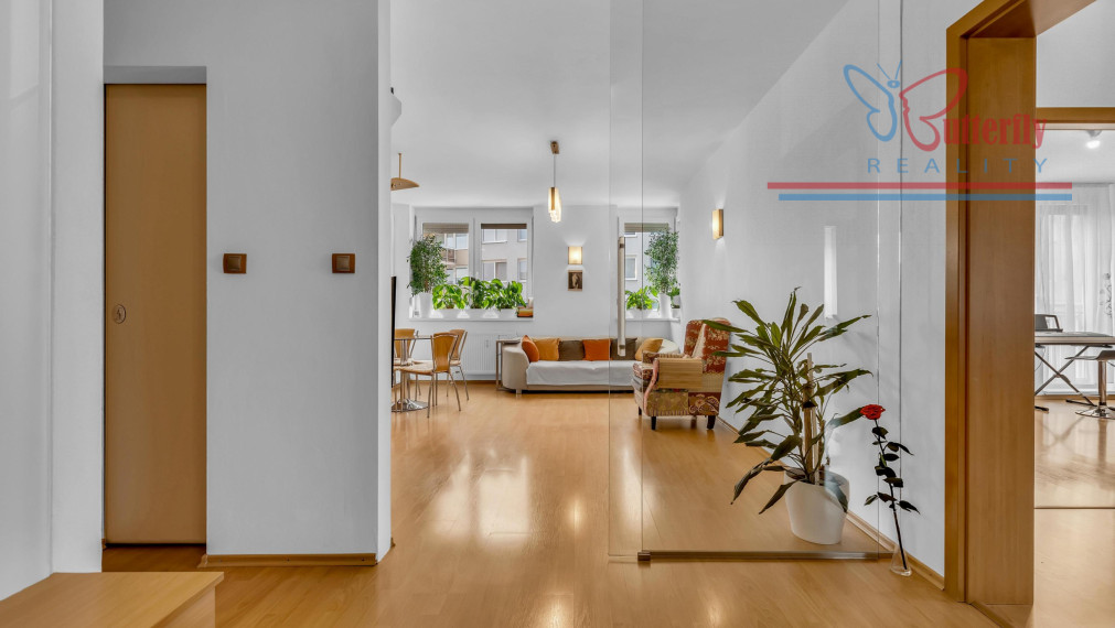 REZERVOVANÝ: 3 izb. byt s garážou, Špieszova ul., Karlova Ves