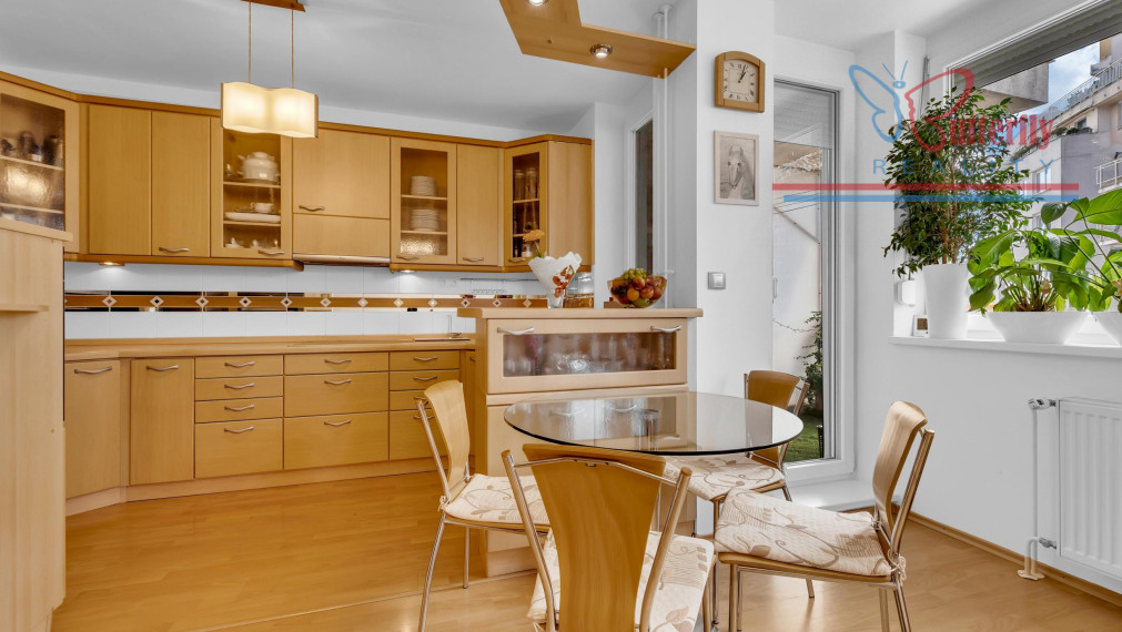 REZERVOVANÝ: 3 izb. byt s garážou, Špieszova ul., Karlova Ves