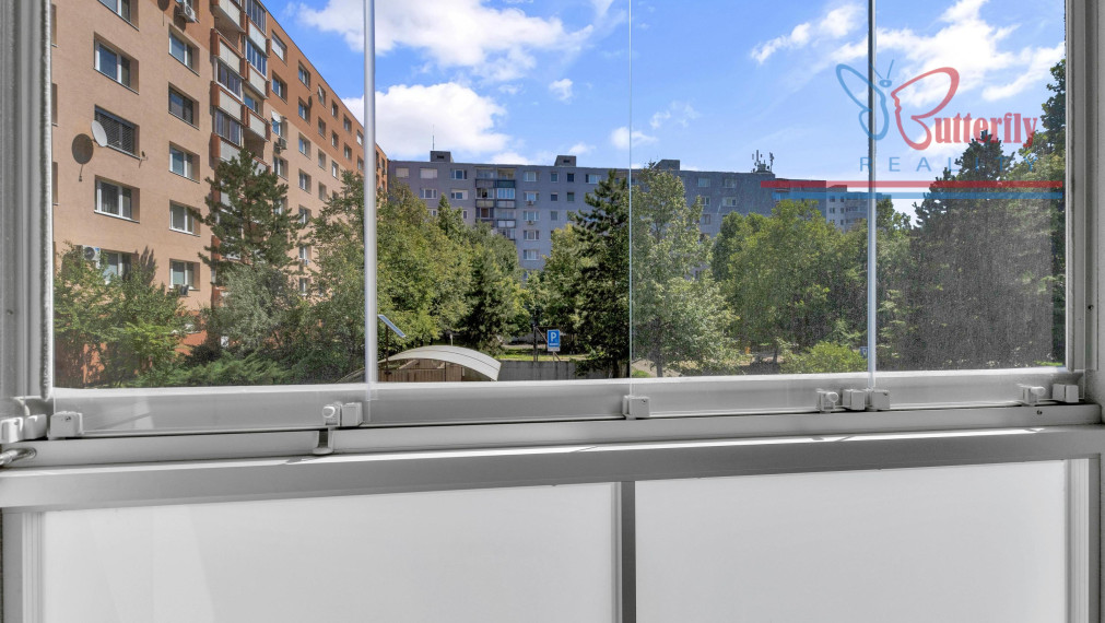 REZERVOVANÝ 2-izb. byt, I. Bukovčana, 52m2, balkón, BA-DNV