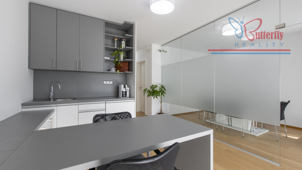 P R E D A J 2-izbový byt: Objavte bývanie, ktoré má štýl v projekte NiDO I, Tomášíkova, Bratislava – Nové Mesto