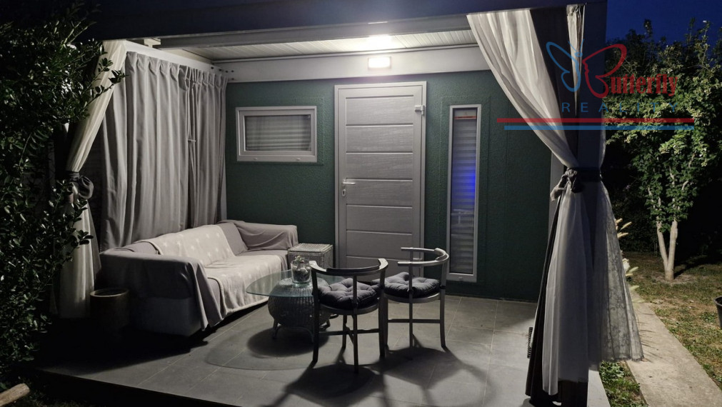 PREDAJ Záhrada 338m2, Ružinov. Elektrina, voda, chatky, wc