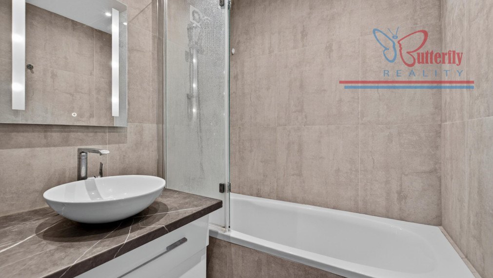 REZERVOVANÉ - 4-izbový byt na Púpavovej ulici, Bratislava - Karlova Ves