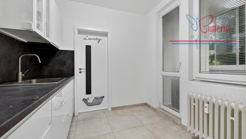 REZERVOVANÉ - 4-izbový byt na Púpavovej ulici, Bratislava - Karlova Ves