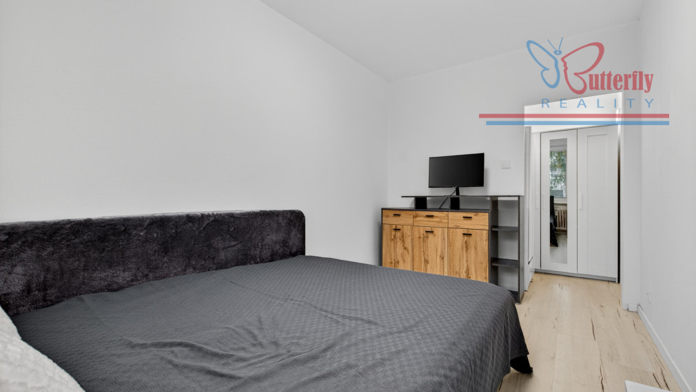 REZERVOVANÉ - 4-izbový byt na Púpavovej ulici, Bratislava - Karlova Ves