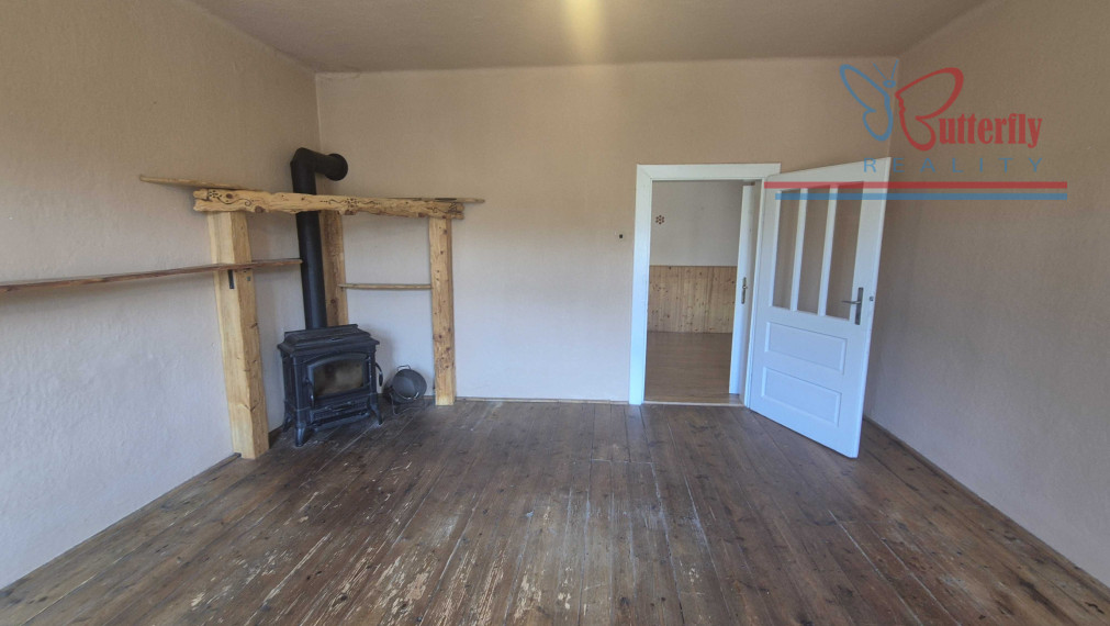 Predaj 2 izbový dom Valaská Belá pozemok 605 m2