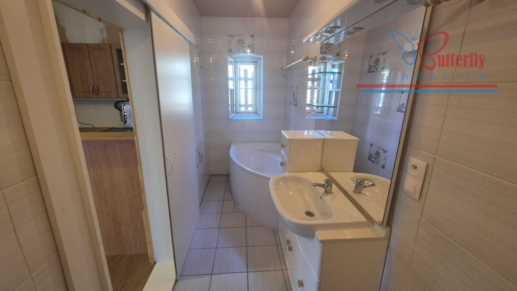 Predaj 2 izbový dom Valaská Belá pozemok 605 m2