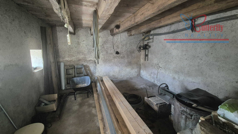 Predaj 2 izbový dom Valaská Belá pozemok 605 m2