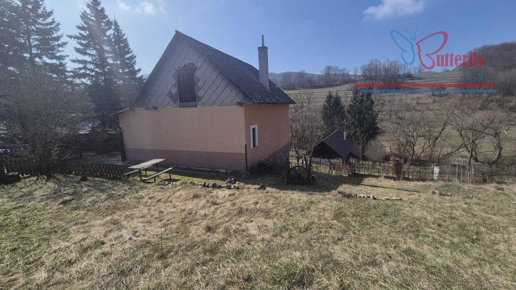Predaj 2 izbový dom Valaská Belá pozemok 605 m2