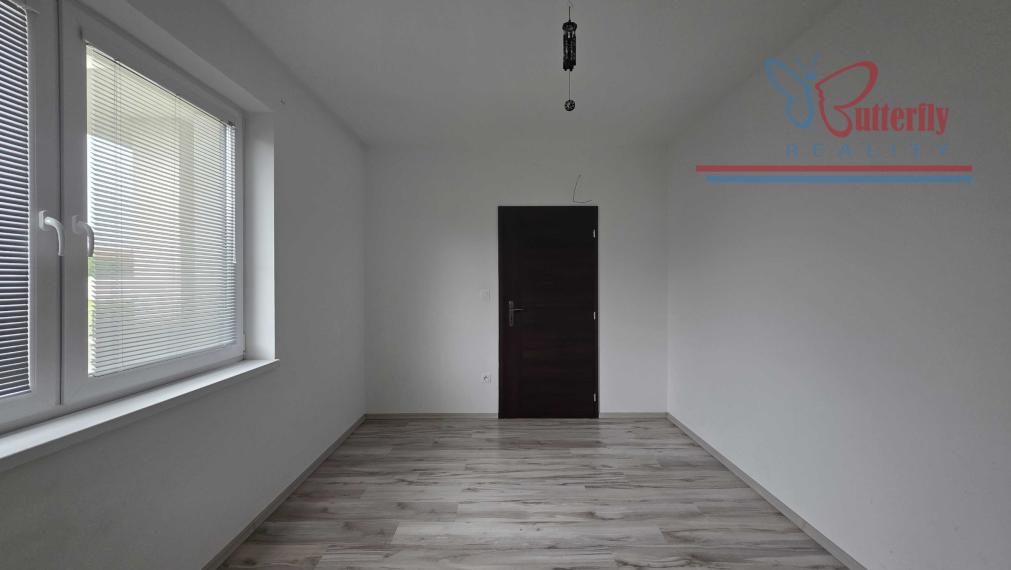 Predaj 4 izbový bungalov s pozemkom 663 m2 v obci Vydrany