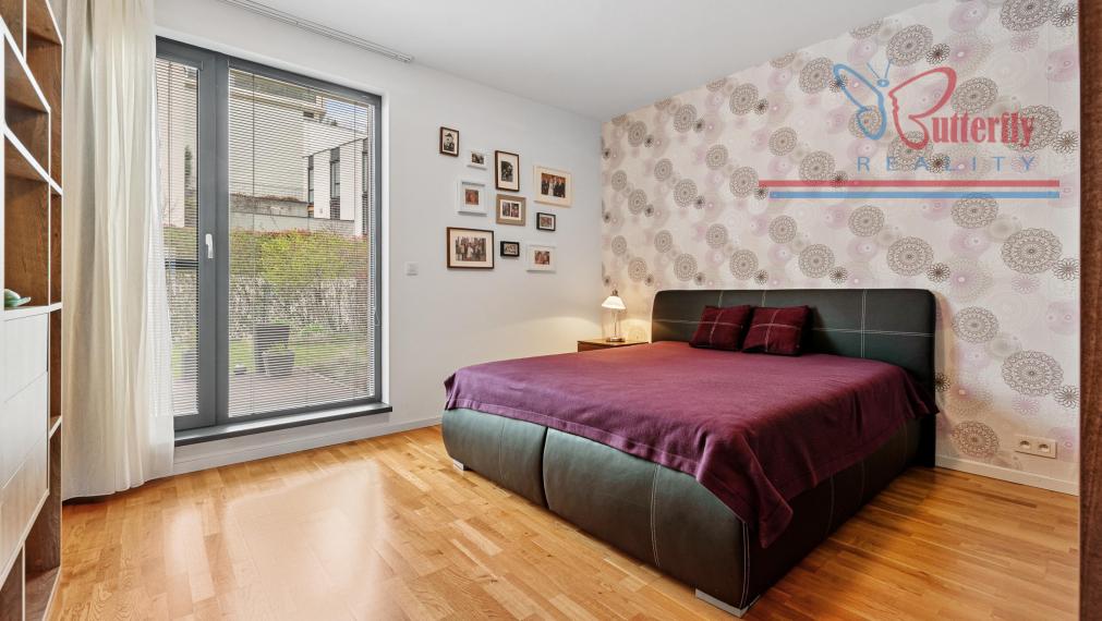 P R E N Á J O M   3 izb byt s predzáhradkou na Kolibe