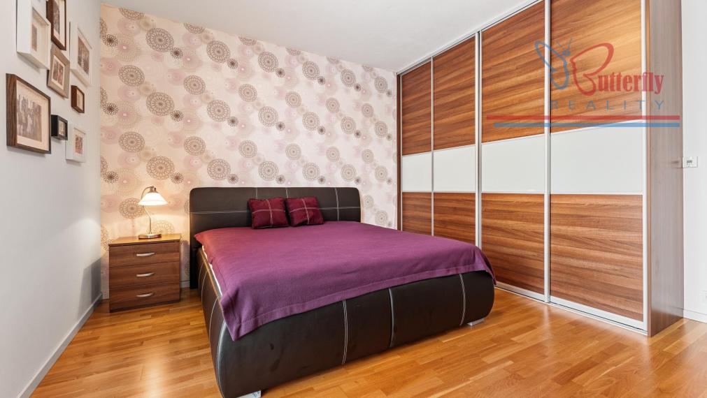 P R E N Á J O M   3 izb byt s predzáhradkou na Kolibe