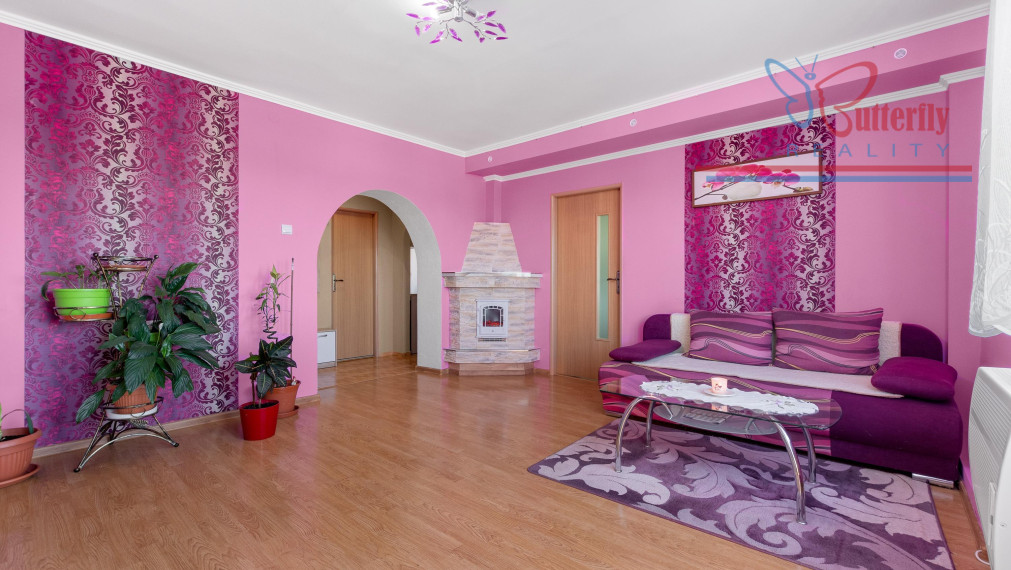 NA PREDAJ: tichý domov s kúskom prírody - zariadený 3 izb. byt so záhradkou v Lehniciach