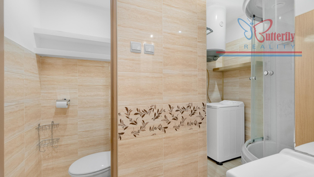 NA PREDAJ: tichý domov s kúskom prírody - zariadený 3 izb. byt so záhradkou v Lehniciach