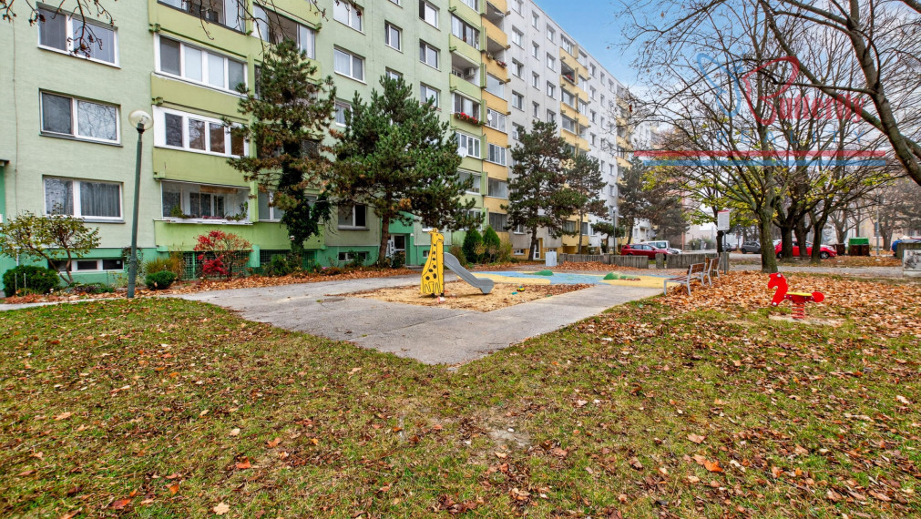 PREDAJ - 4-izbový byt na Nejedlého ulici, Bratislava – Dúbravka