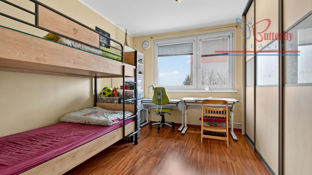 PREDAJ - 4-izbový byt na Nejedlého ulici, Bratislava – Dúbravka