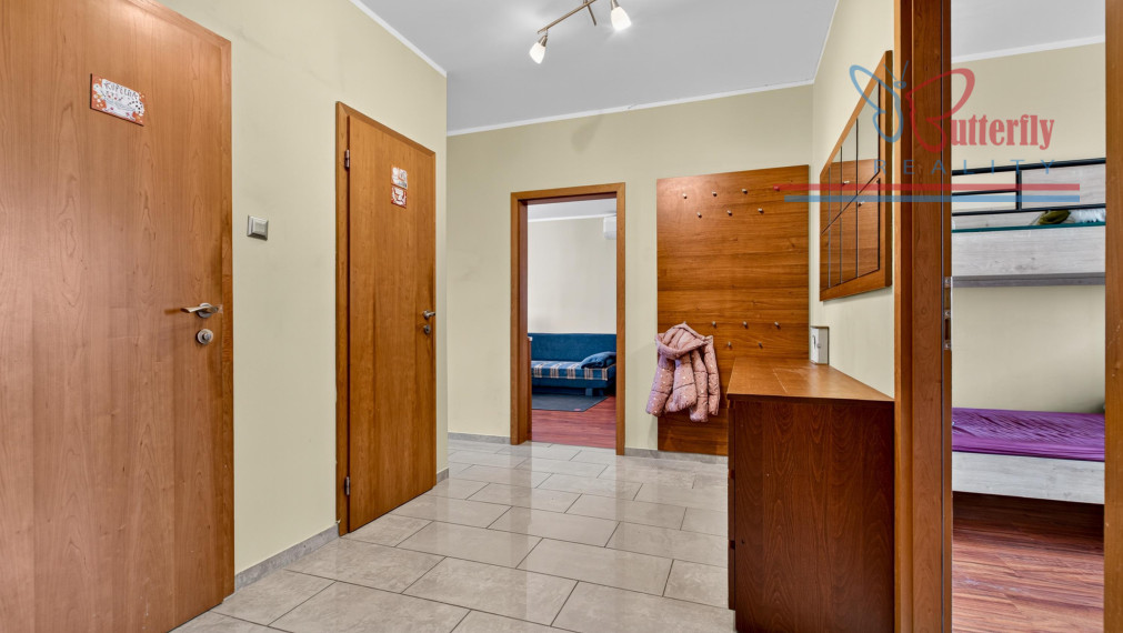 PREDAJ - 4-izbový byt na Nejedlého ulici, Bratislava – Dúbravka